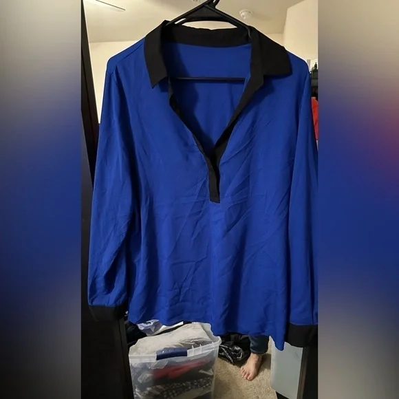 Flowy navy top - Picture 1 of 1